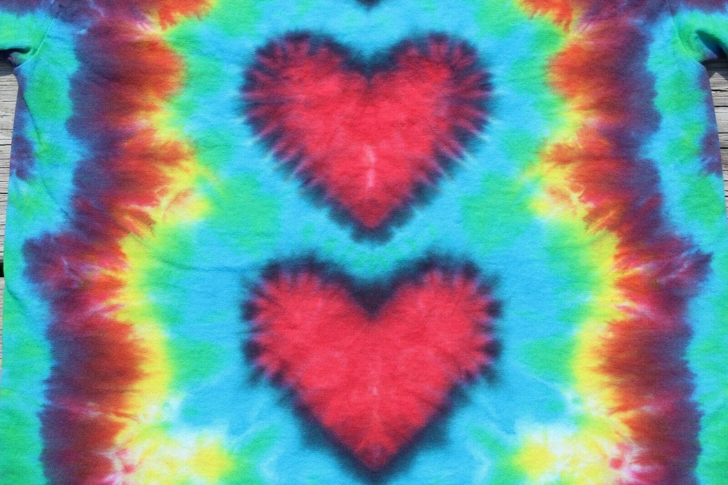 HEARTS Tie Dye T-Shirt Adult SMALL Rainbow
