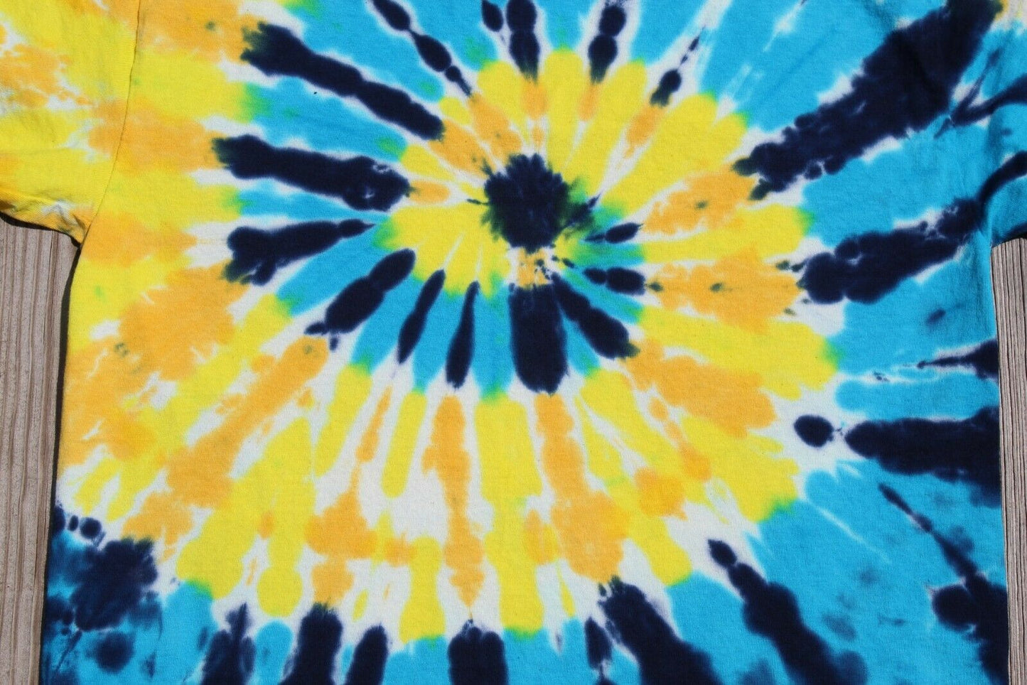 Tie Dye T-Shirt Adult MEDIUM Spiral - Blue & Yellow