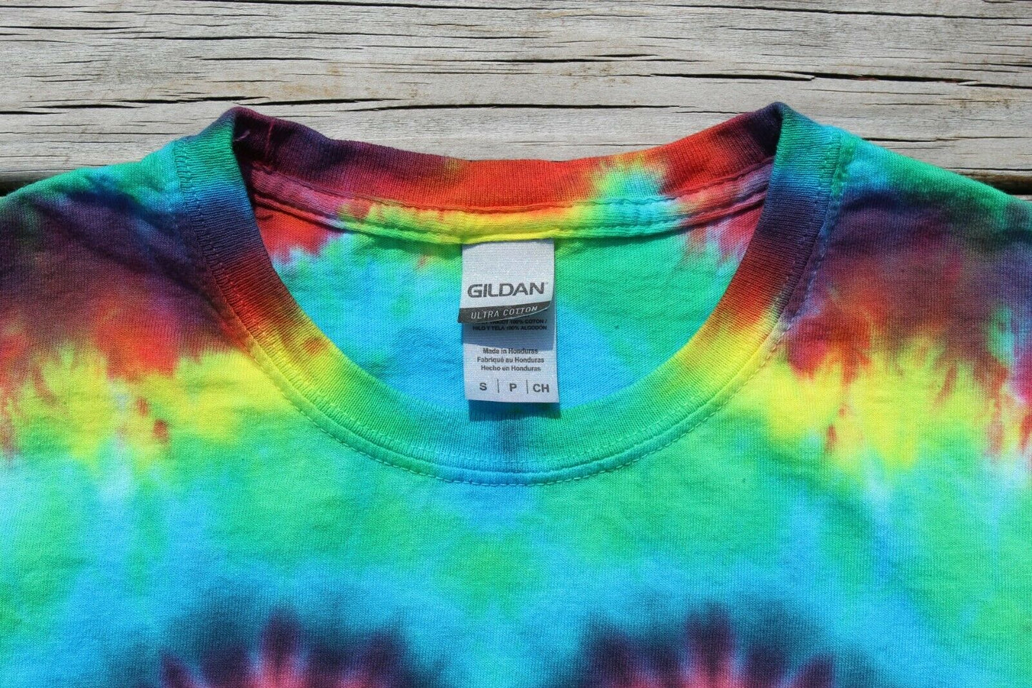 HEARTS Tie Dye T-Shirt Adult SMALL Rainbow