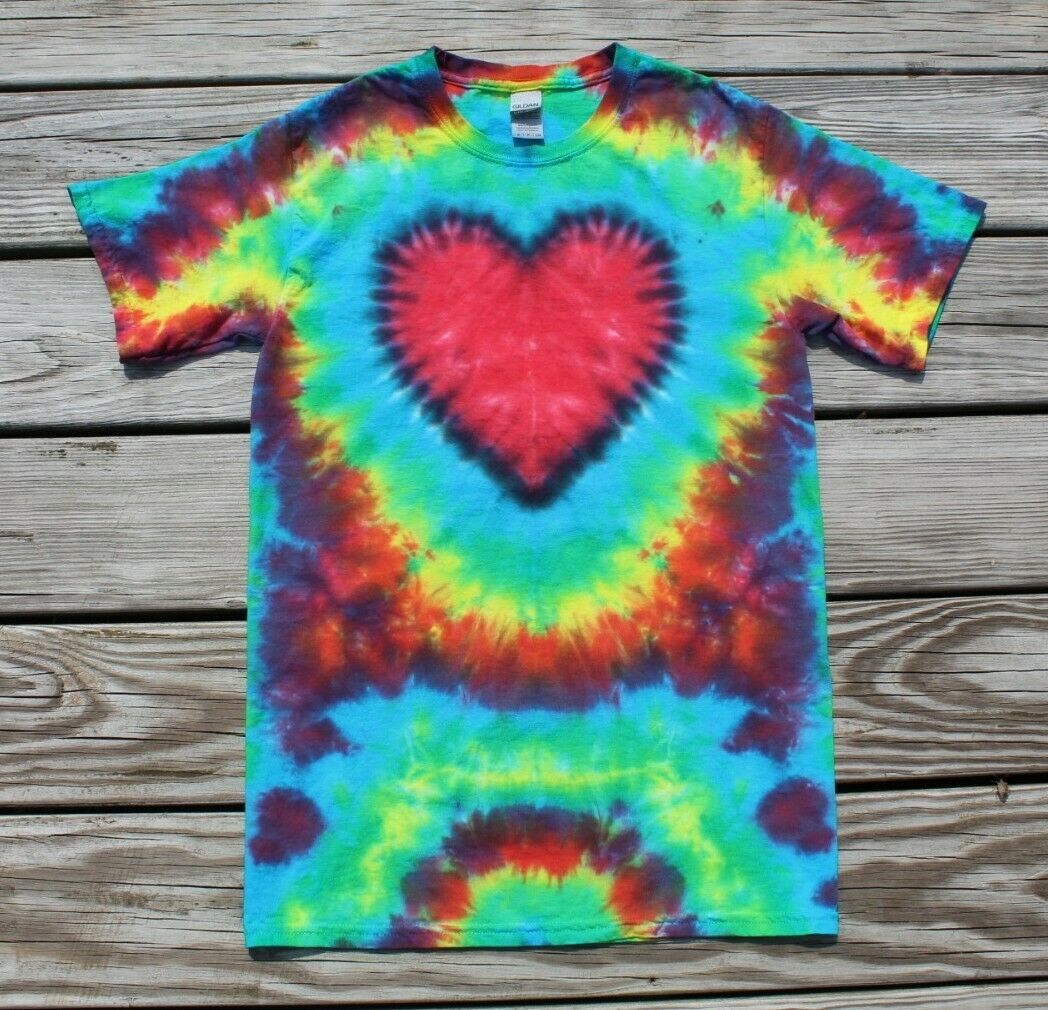 HEARTS Tie Dye T-Shirt Adult SMALL Rainbow